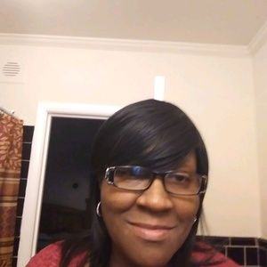 Meet your Posher, Linda